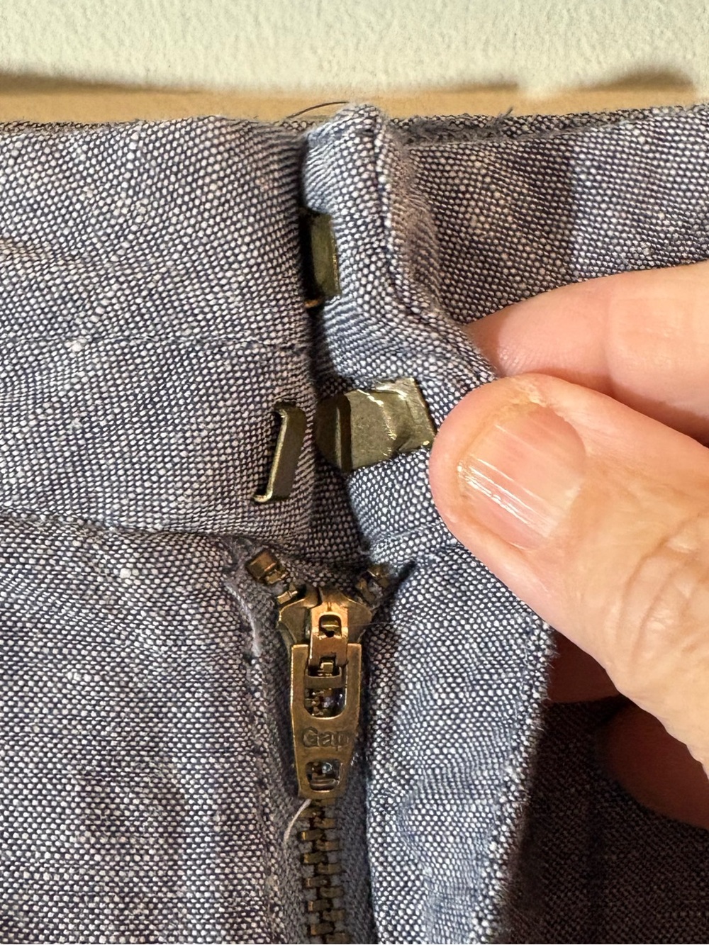 Gap Shorts Womens Size 8 The City 3 Inch Blue Chambray Linen Cotton Khakis Blue - Picture 5 of 9
